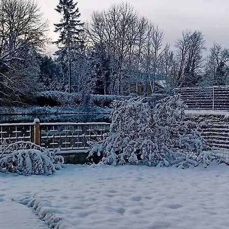 Bienvenue Au Bord De Meuse Apartment Bazoilles-sur-Meuse